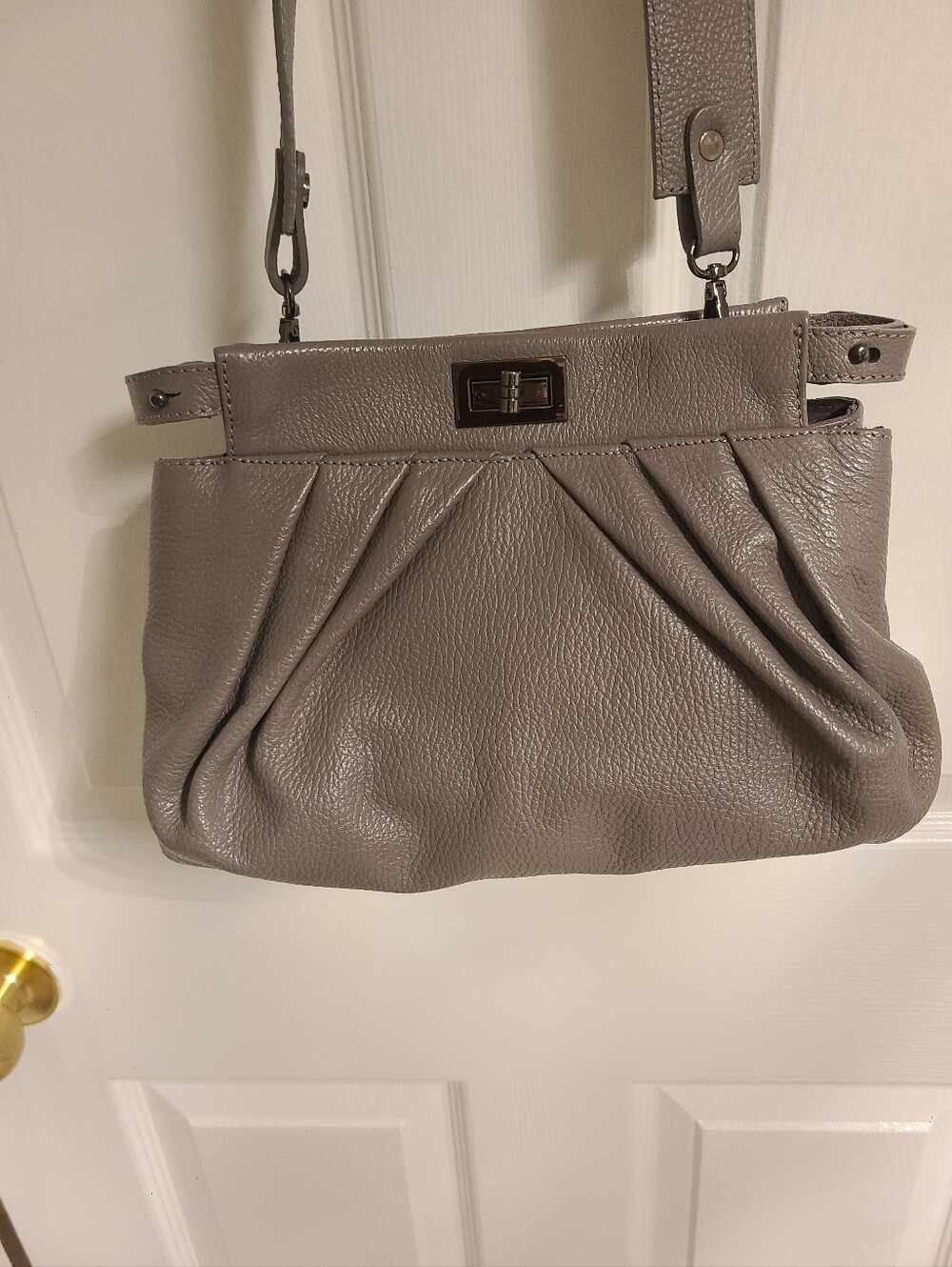 Women's Taupe Leather Shoulder Bag